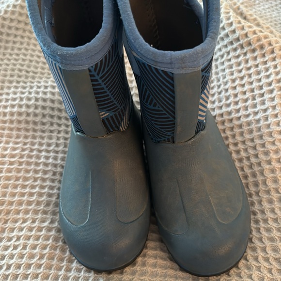 Bogs Snowboots - Picture 3 of 6